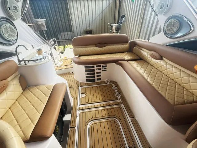 Lancha Focker 270 - Ano 2010 - Mercruiser 350MAG - 300Hp - Foto 11