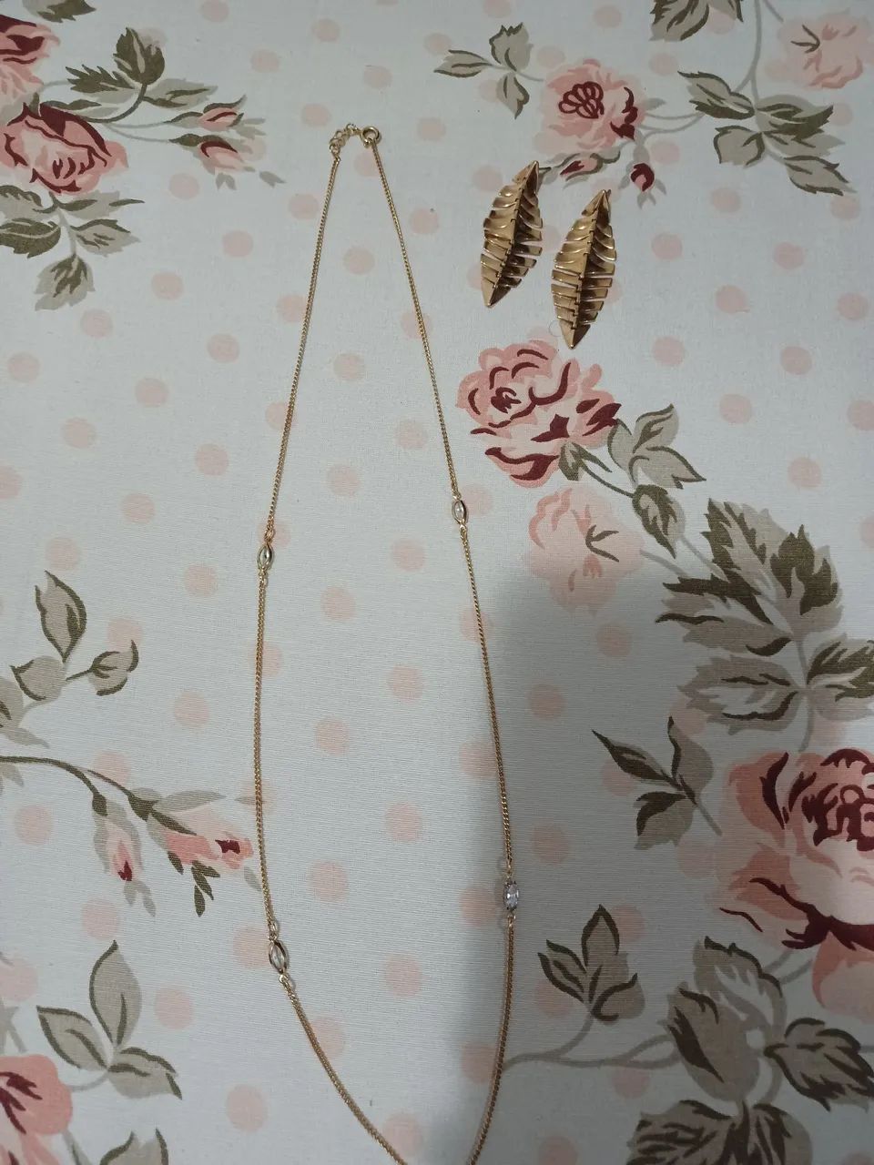 Conjunto de Colar e Brincos Folheado a Ouro - Foto 2
