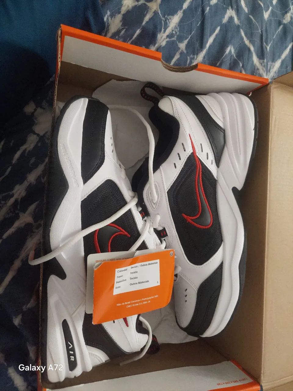 Tênis Nike Air Monarch IV novo 42