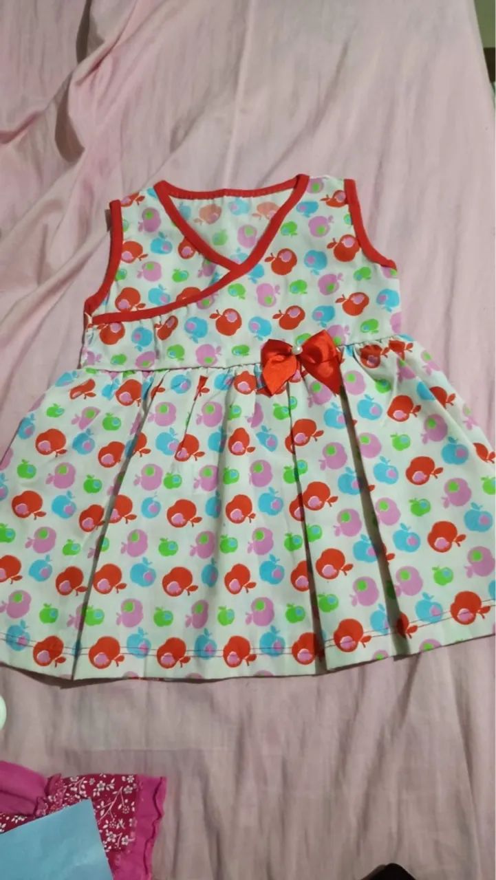 Vestidos variados pra bebê  - Foto 3