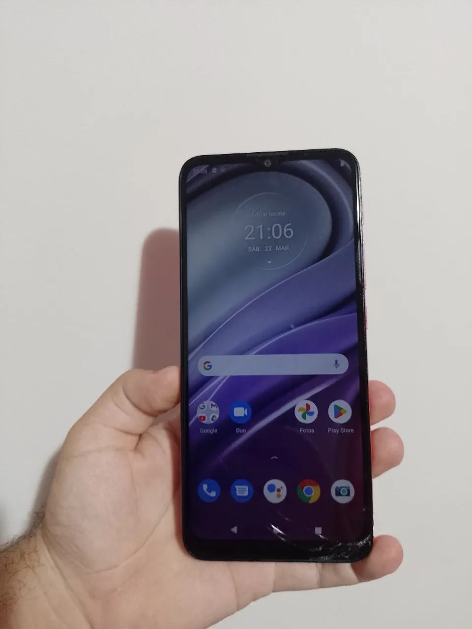 Motorola G20 64 gb TD funcionando algumas trinca não atrapalha nada
