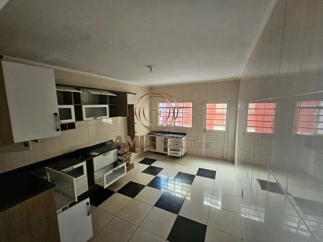 LM Casa Sobrado para Alugar com 3 quartos, quintal e 2 vagas de garagem em Jardim São José - Foto 2