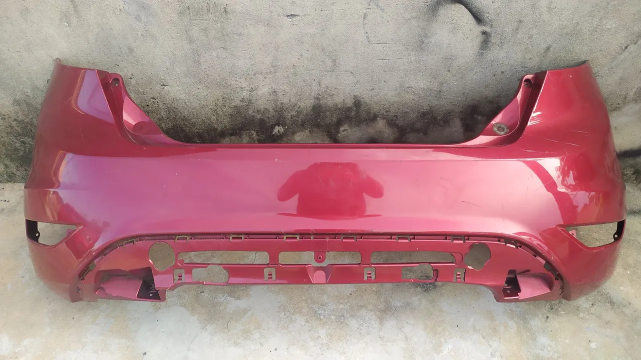 Parachoque Traseiro Ford Fiesta Hatch 13/19 2014 Vermelho