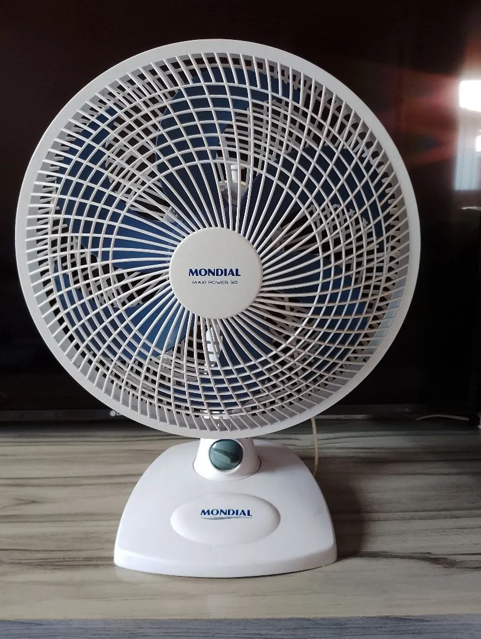 Ventilador de Mesa Mondial Maxi Power 30