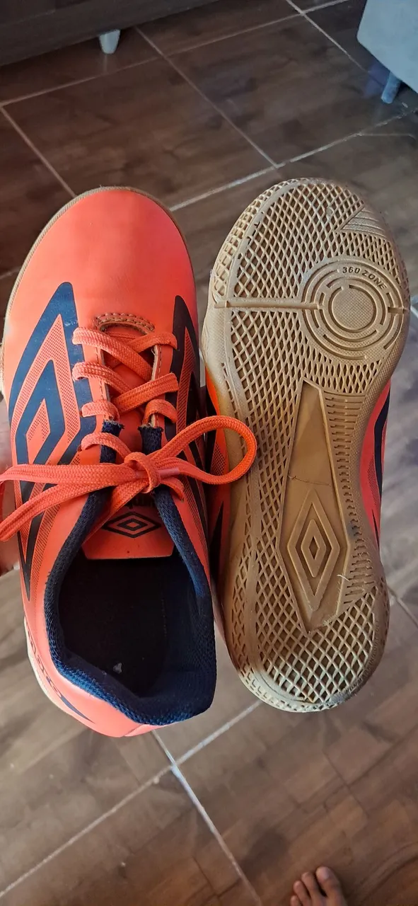 Tênis de Futsal - Tamanho 34
