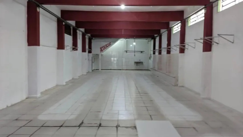 Ponto Comercial 250m² Ideal Para Padarias/Igrejas/Lojas/Mercadinho e etc no Petrópolis