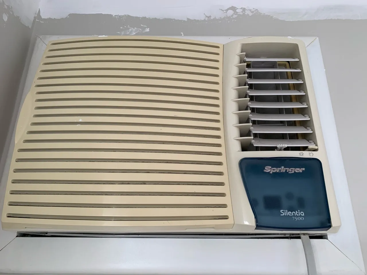 2 (dois) Ar Condicionado Springer Silentia 7500