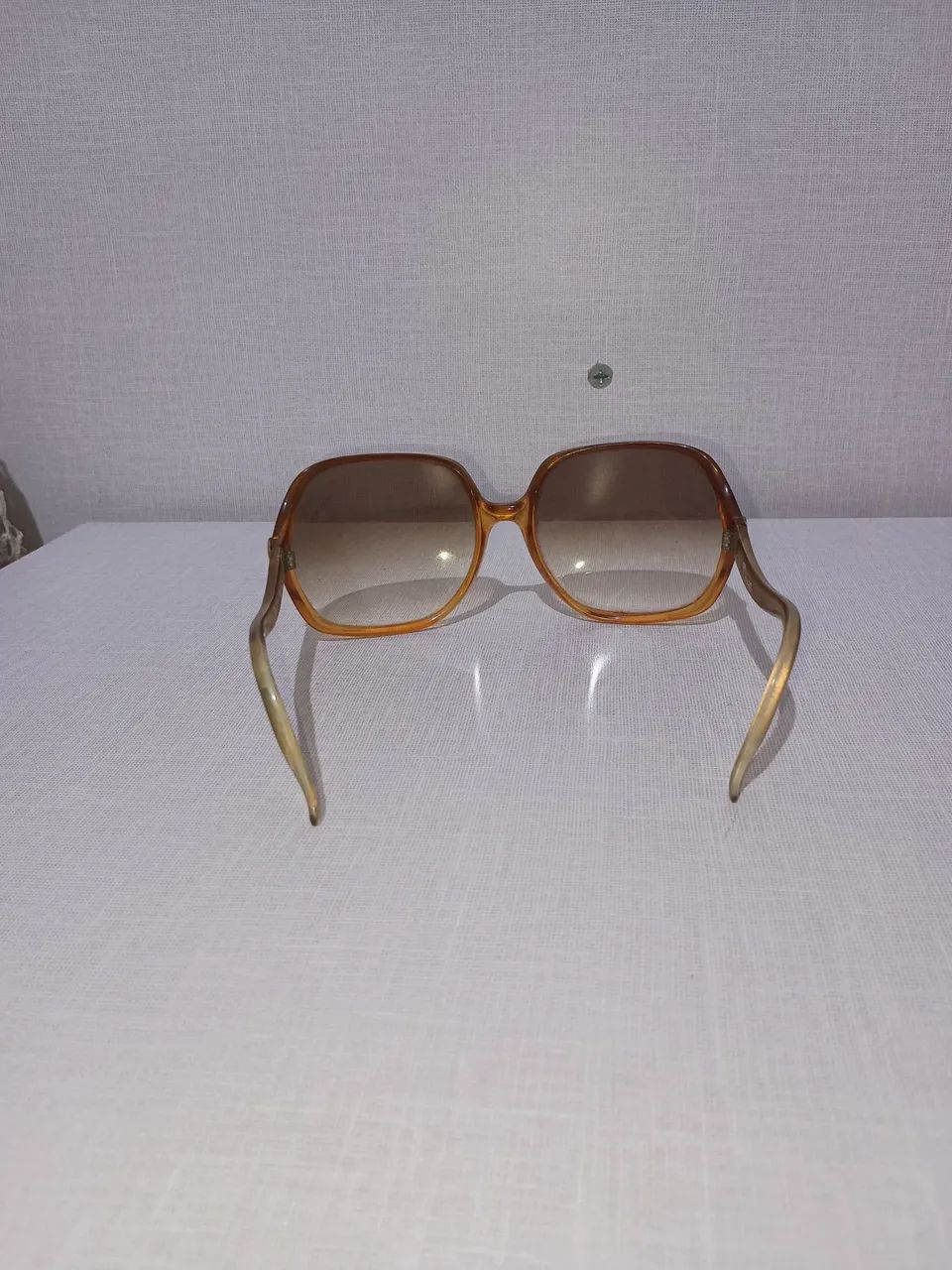 Óculos de sol vintage dourados - Foto 2