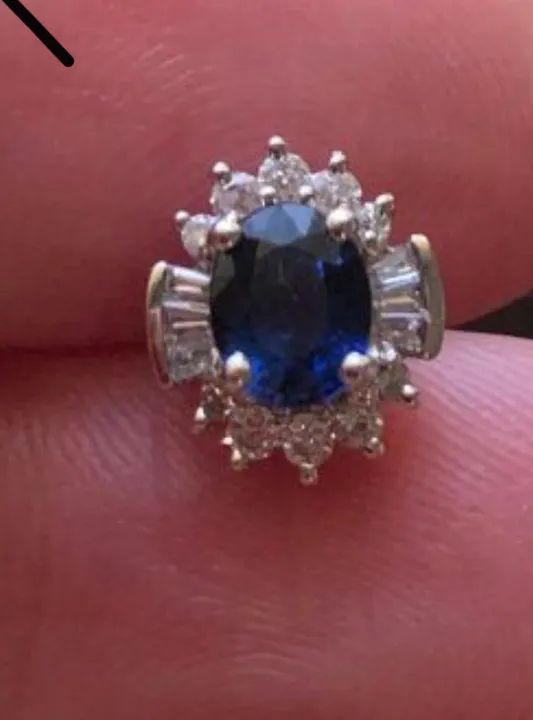 Brincos de safira com diamantes e ouro branco  - Foto 4