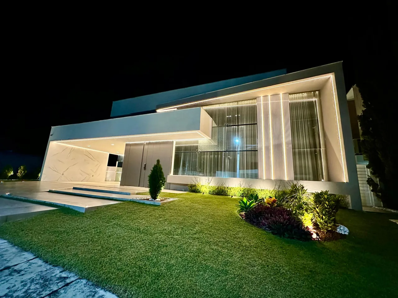 Casa mobiliada com 4 suítes no Condomínio Quintas da Colina 2 - Caruaru - PE