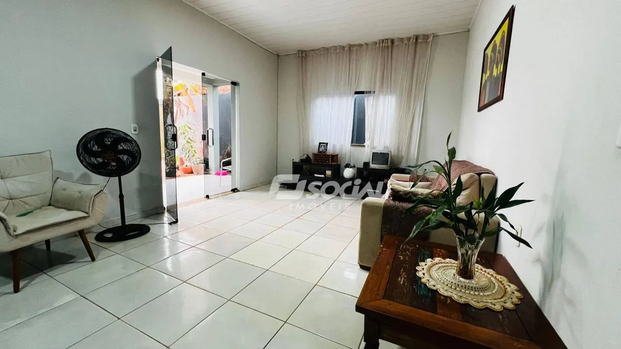 Casa à Venda no Bairro Aponiã - Localização Privilegiada!