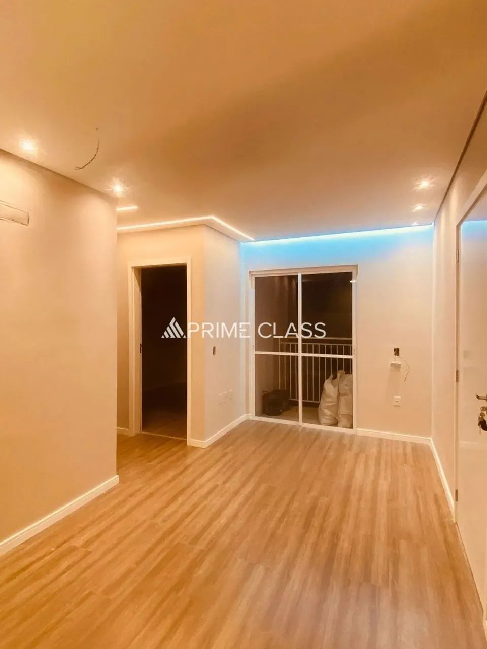 Aluga - se apartamento 02 dormitórios Bairro - Olaria