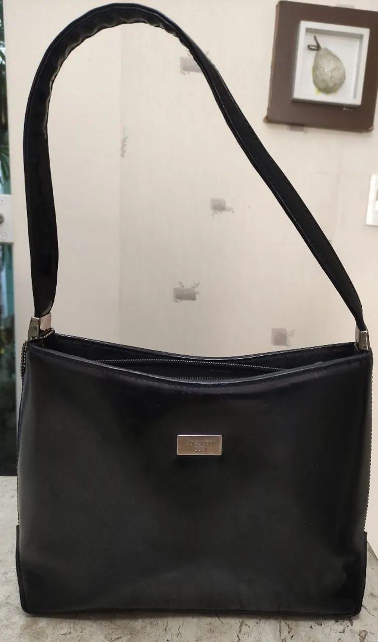 Bolsa de mão preta elegante - Foto 2