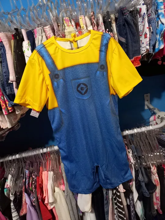 Fantasia Minions 6-8 anos