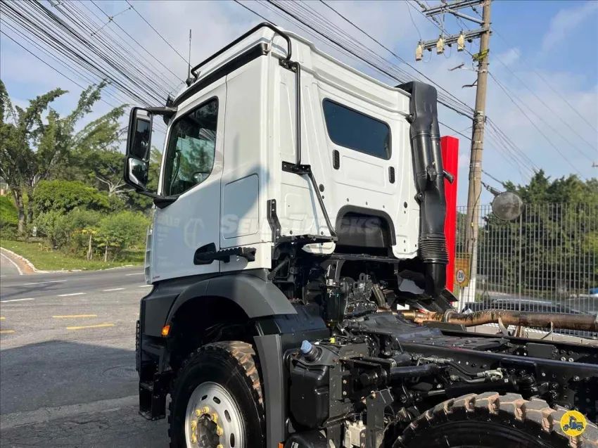 Mercedes-Benz  Arocs 4851 8x4 22/22 - Foto 12
