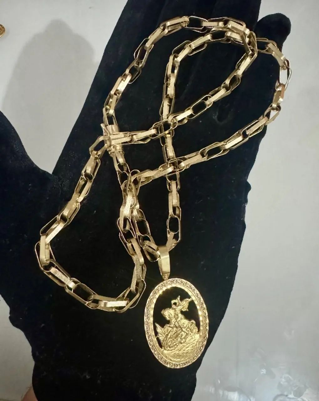 Ouro corrente e pingente 18k