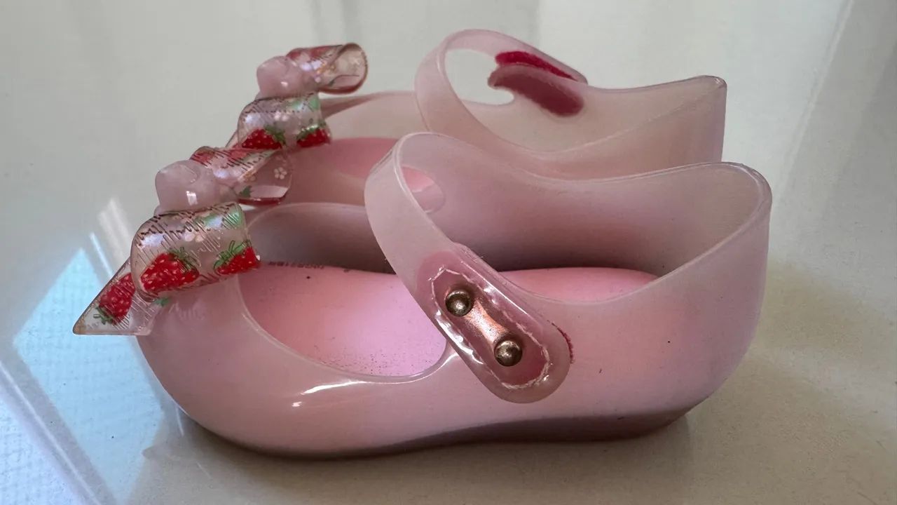 Sapatilhas Melissa Bebê - Strawberry - tamanho 19 - Foto 2