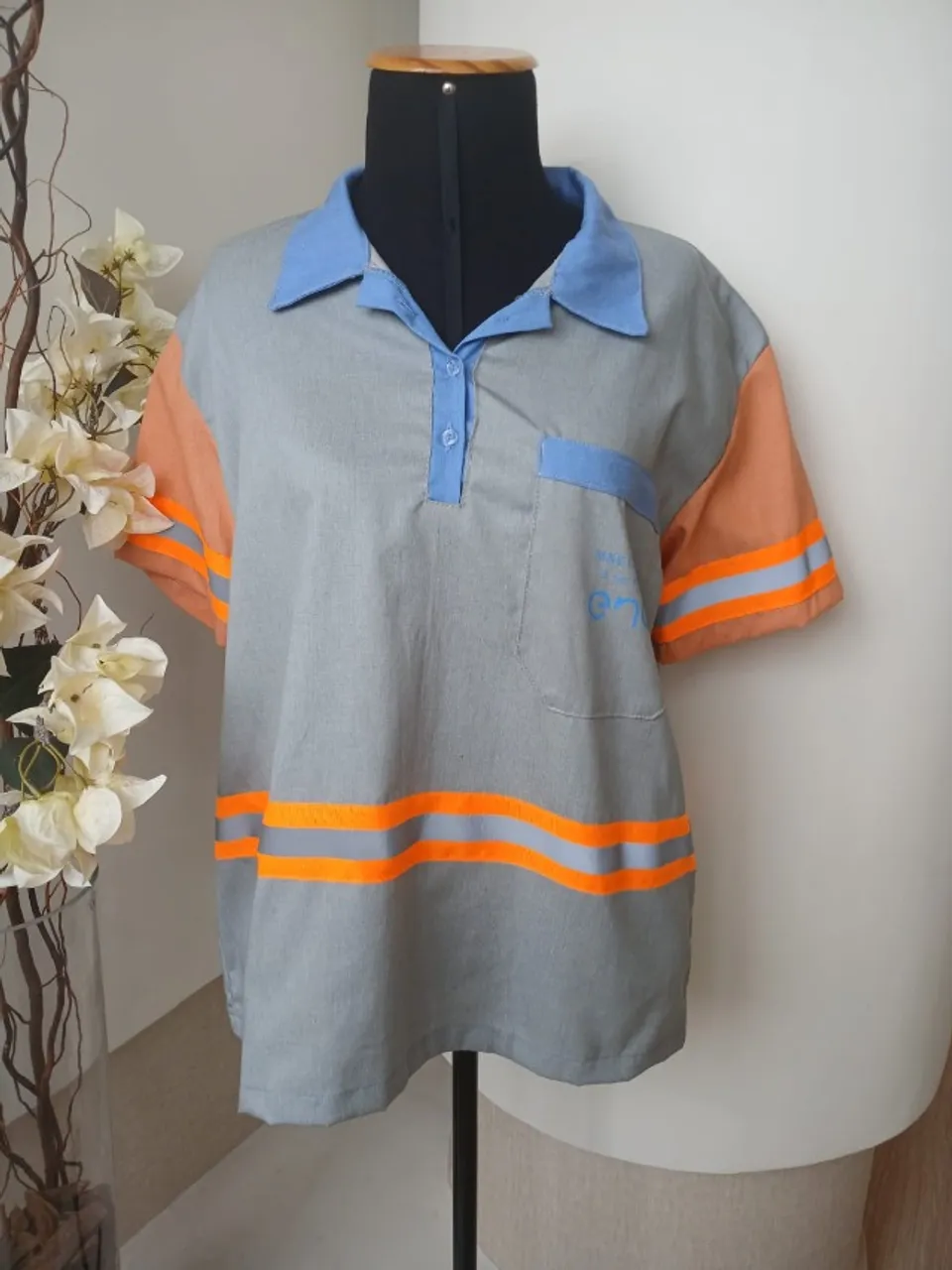 Uniforme industrial com seu logo