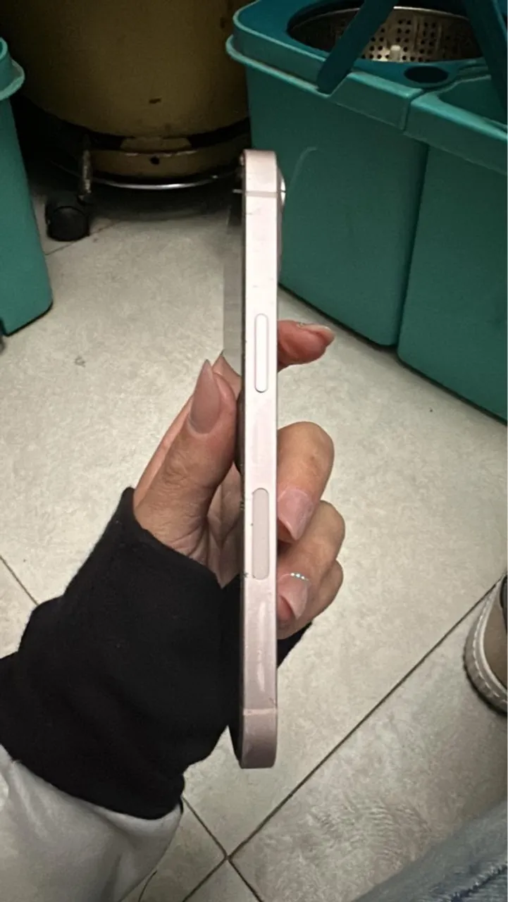iPhone 13