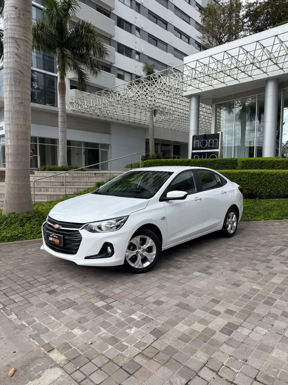 Onix Plus 1.0 Turbo LTZ 2023 Placa J único dono 