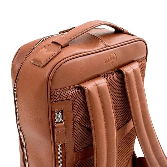 Mochila para MacBook 16'' iPlace, Pampas, Couro Marrom - Foto 3