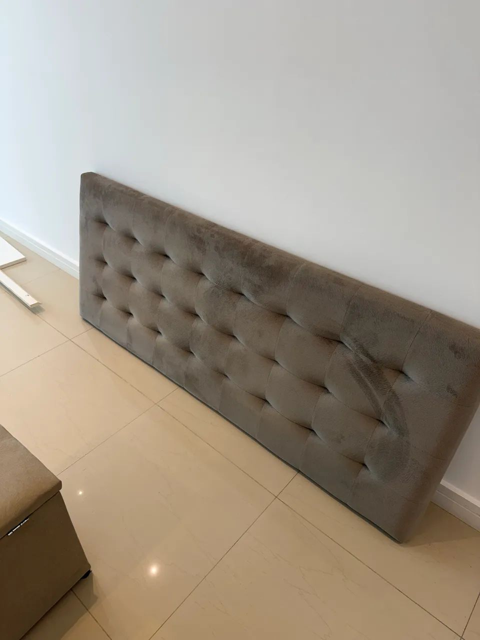 Headboard that shines64169245463810120