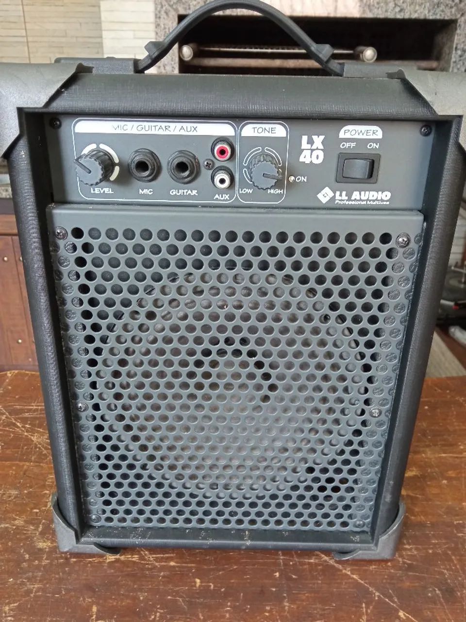 Caixa Amplificada LX 40 - 40W - LL Audio