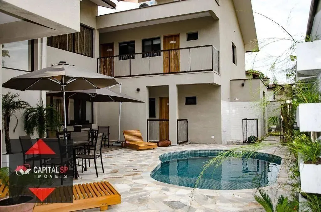 Flats a beira mar, a partir de 255 mil reais, Praia do Lázaro, Ubatuba, São Paulo/SP.