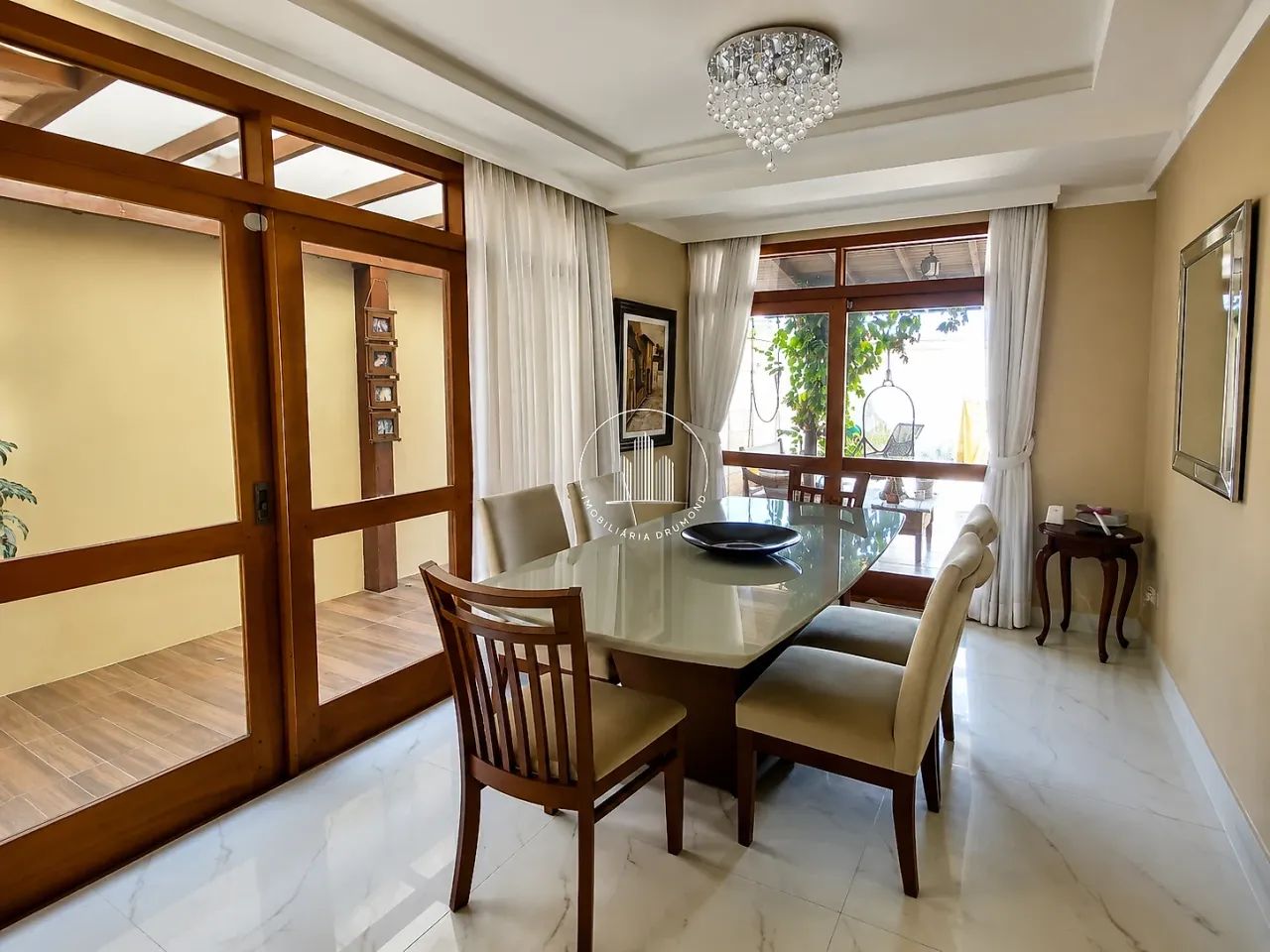 casa com três dormmitórios no bom abrigo - JMS