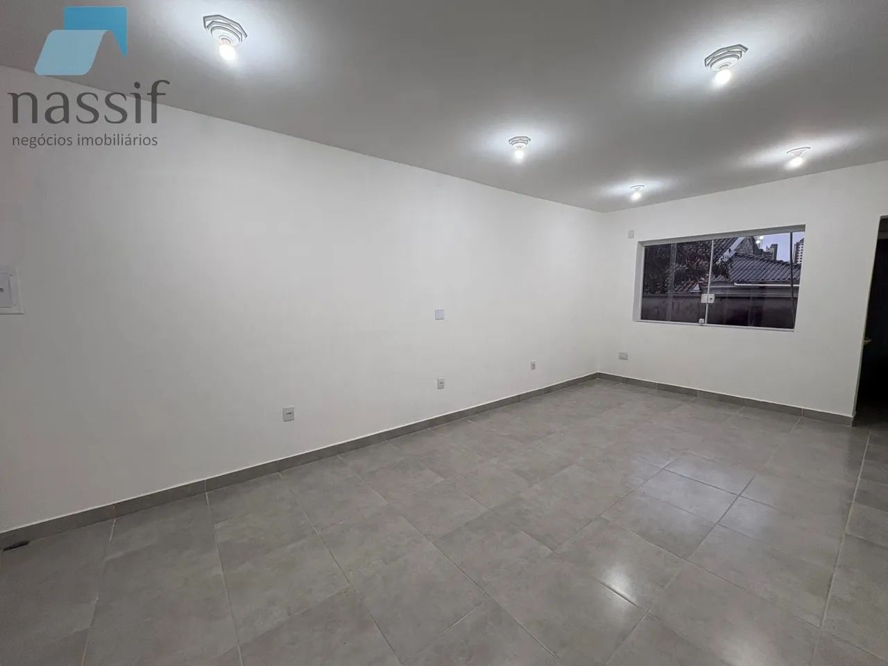 Sala comercial para alugar no centro de Mogi das Cruzes