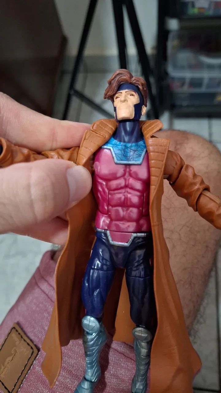 Marvel Legends X-Men Gambit Retrô vintage (usado completo) - Foto 4
