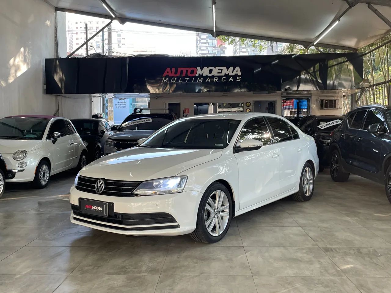 Volkswagen Jetta COMFORTLINE 2.0 8V FLEX 2015