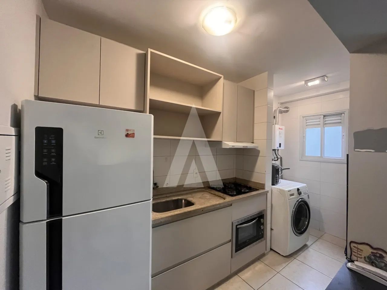 APARTAMENTO COM SUÍTE E MOVEIS SOB MEDIDA NO BAIRRO SANTO ANTÔNIO. - Foto 3