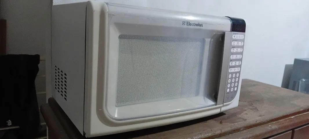 Microondas eletrolux 31 litros - Foto 4