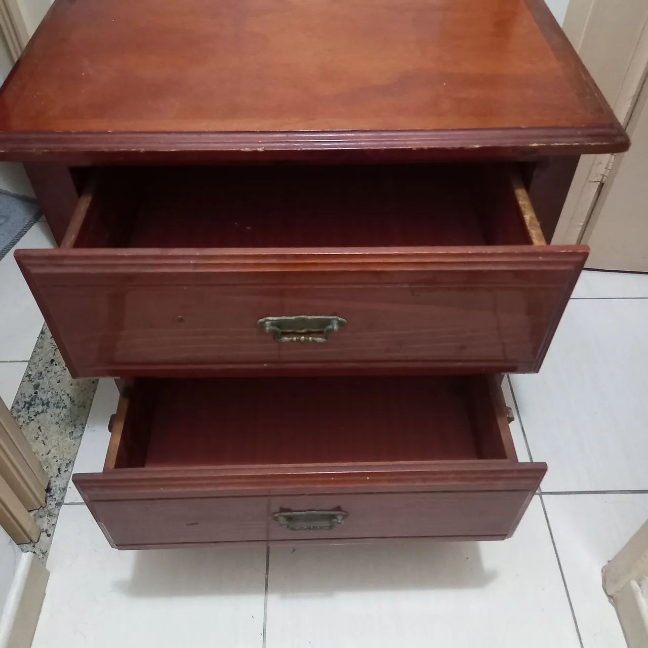 Mesa de Cabeceira de Madeira Maciça - Foto 3