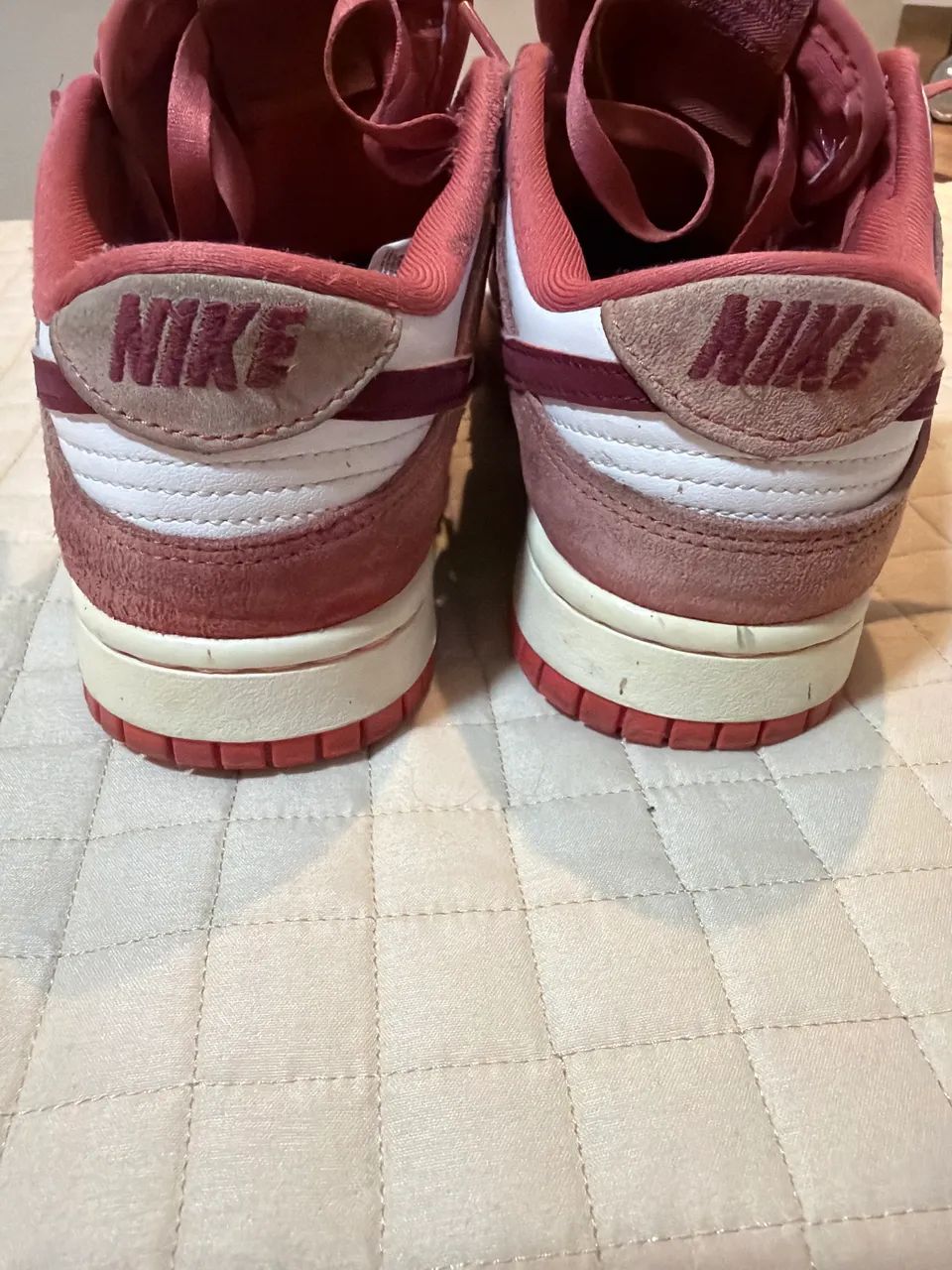 Nike Dunk Low "Valentine's Day" (2024) - Foto 5