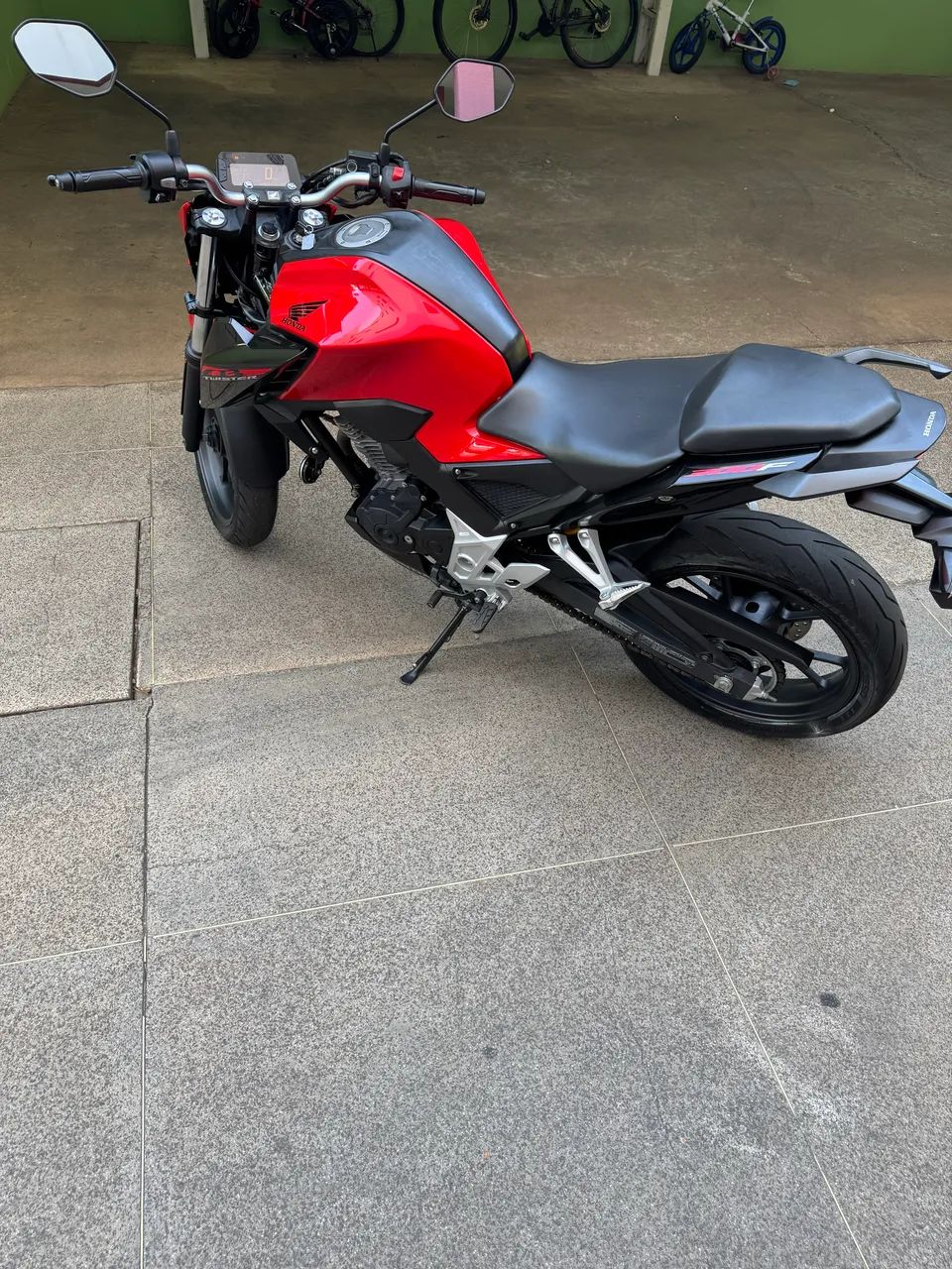 CB300F - Foto 2