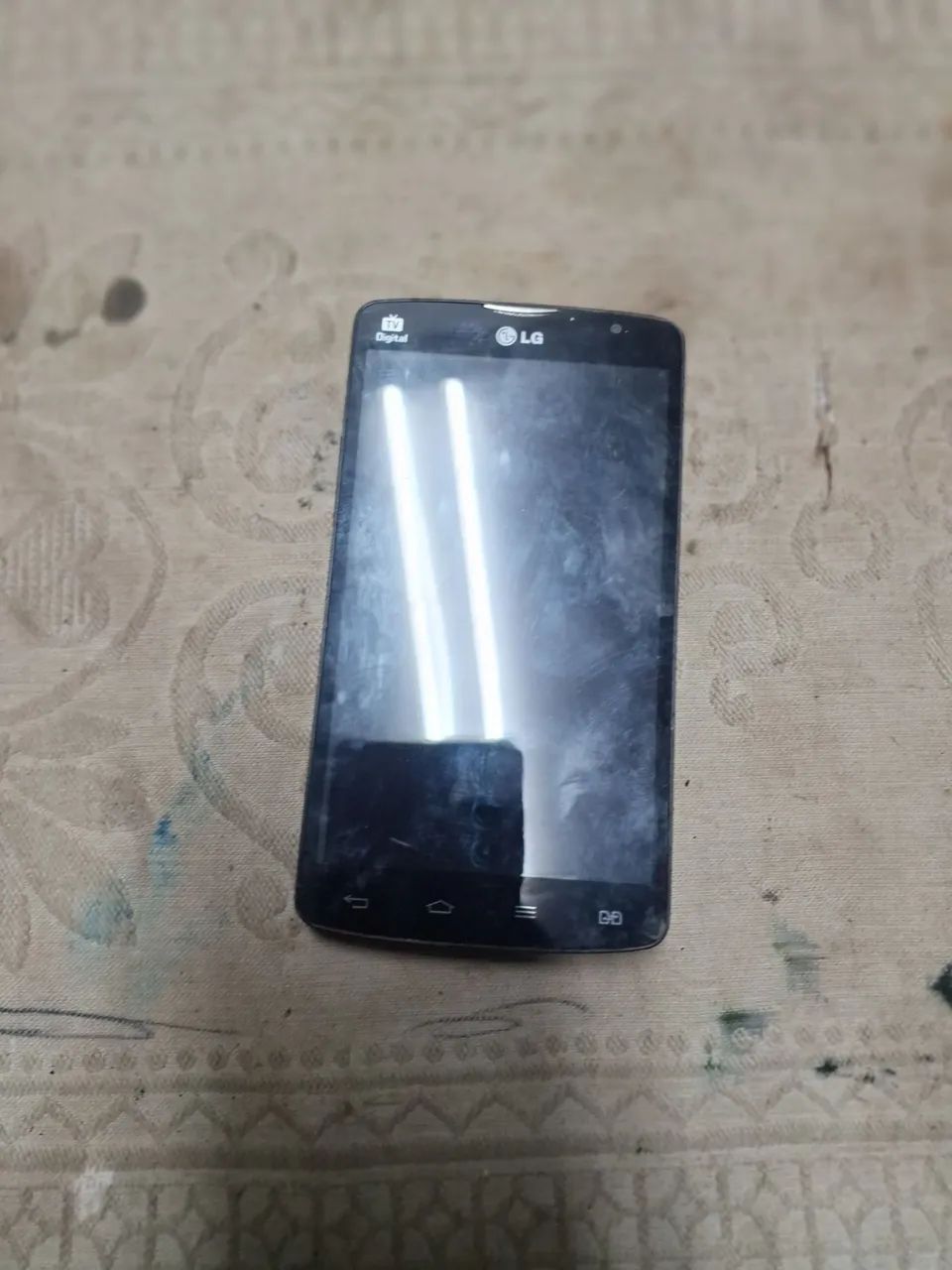celular lg.nao sei o defeito nem o modelo  - Foto 2