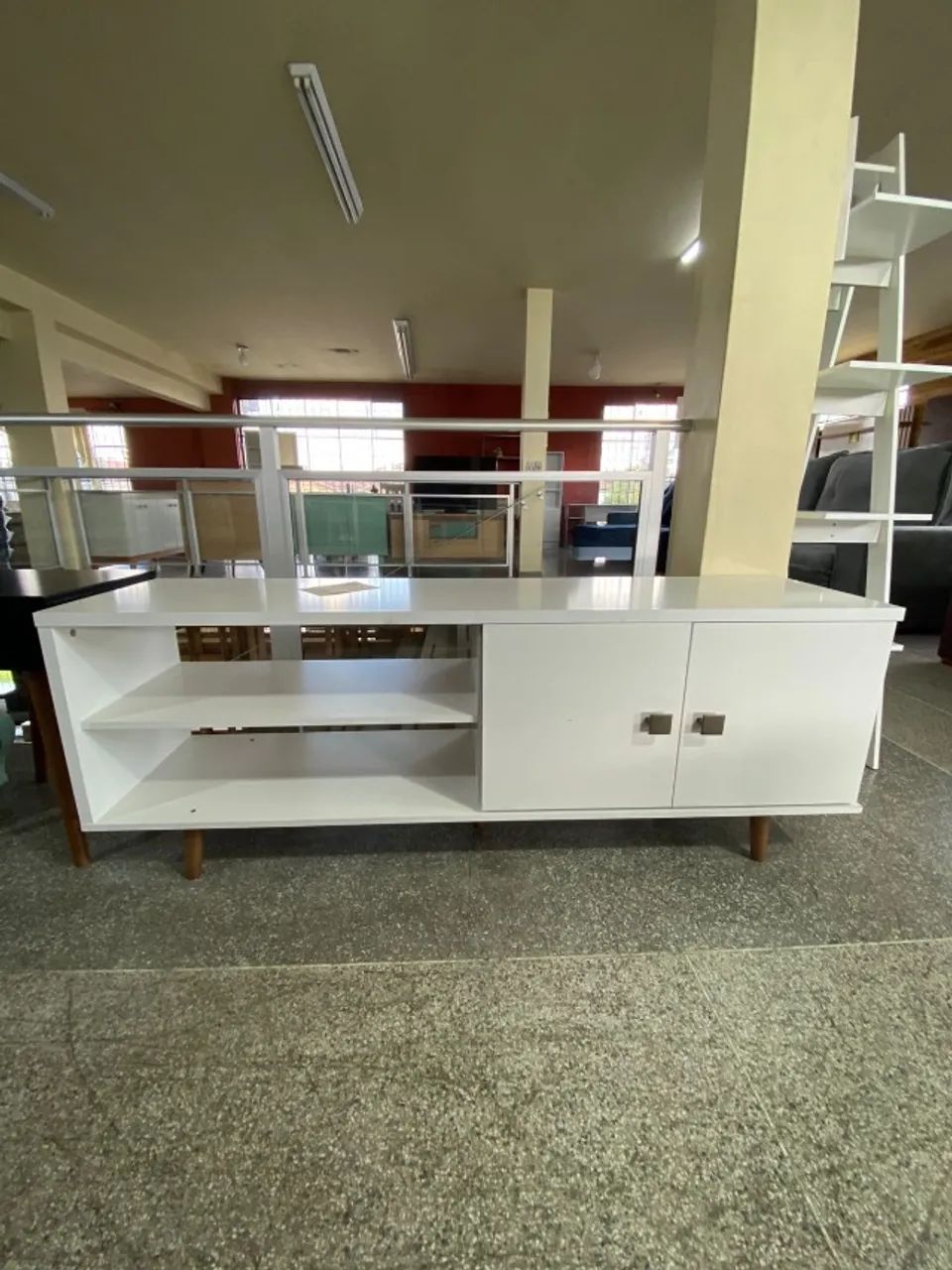 Rack Branco Novo para sala 