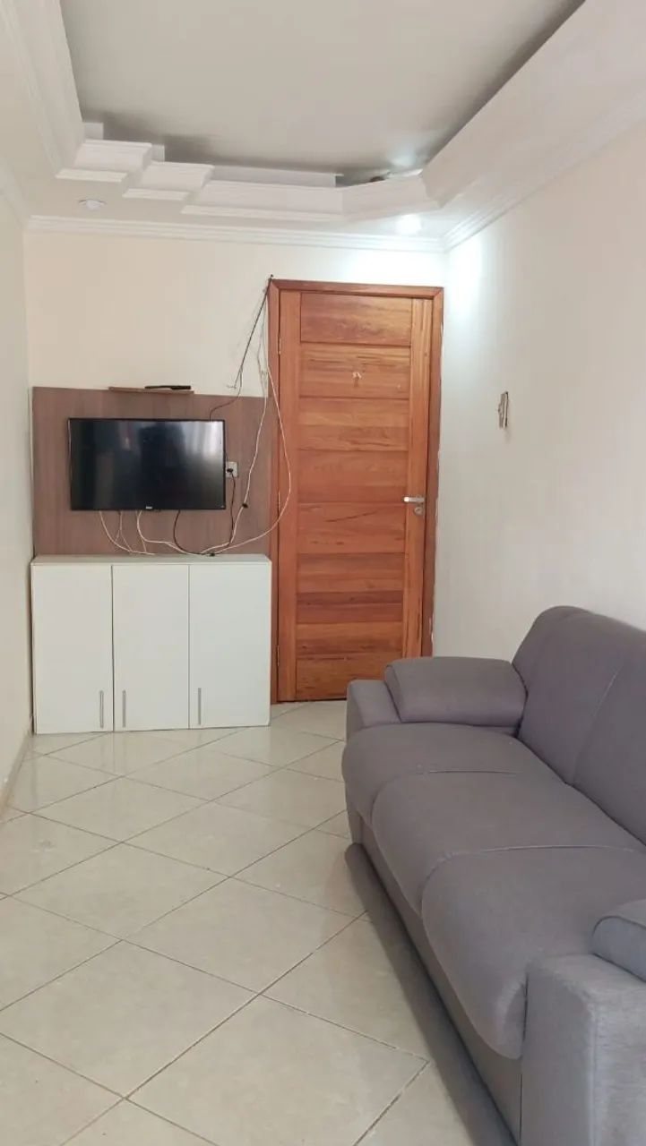 Aluga kitnet com quarto em frente da praia