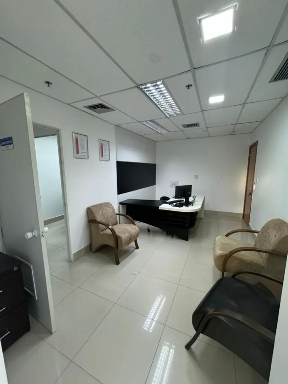 Sala Comercial, bairro mata da praia em Vitória/ES, com 91,15m² + 3 vagas - Foto 5