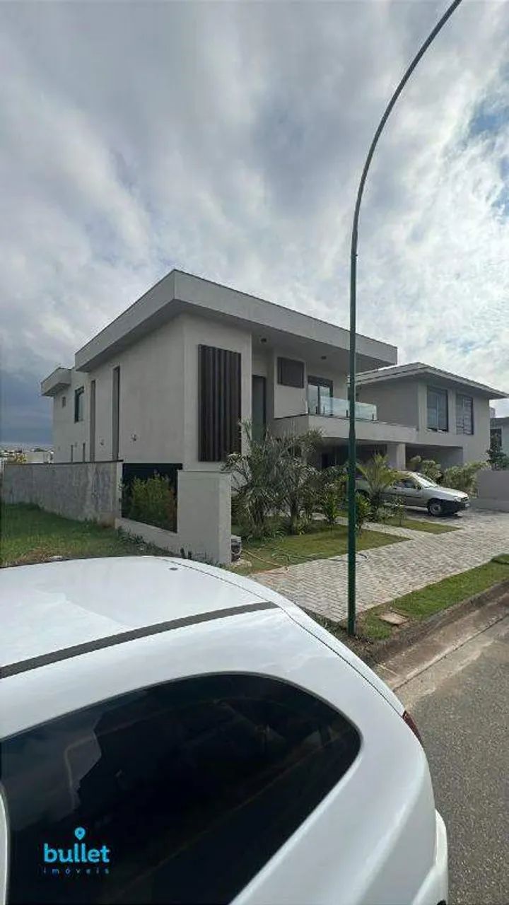 Casa de Alto Padrão com Ambientes Amplos e Acabamentos Sofisticados - Foto 5