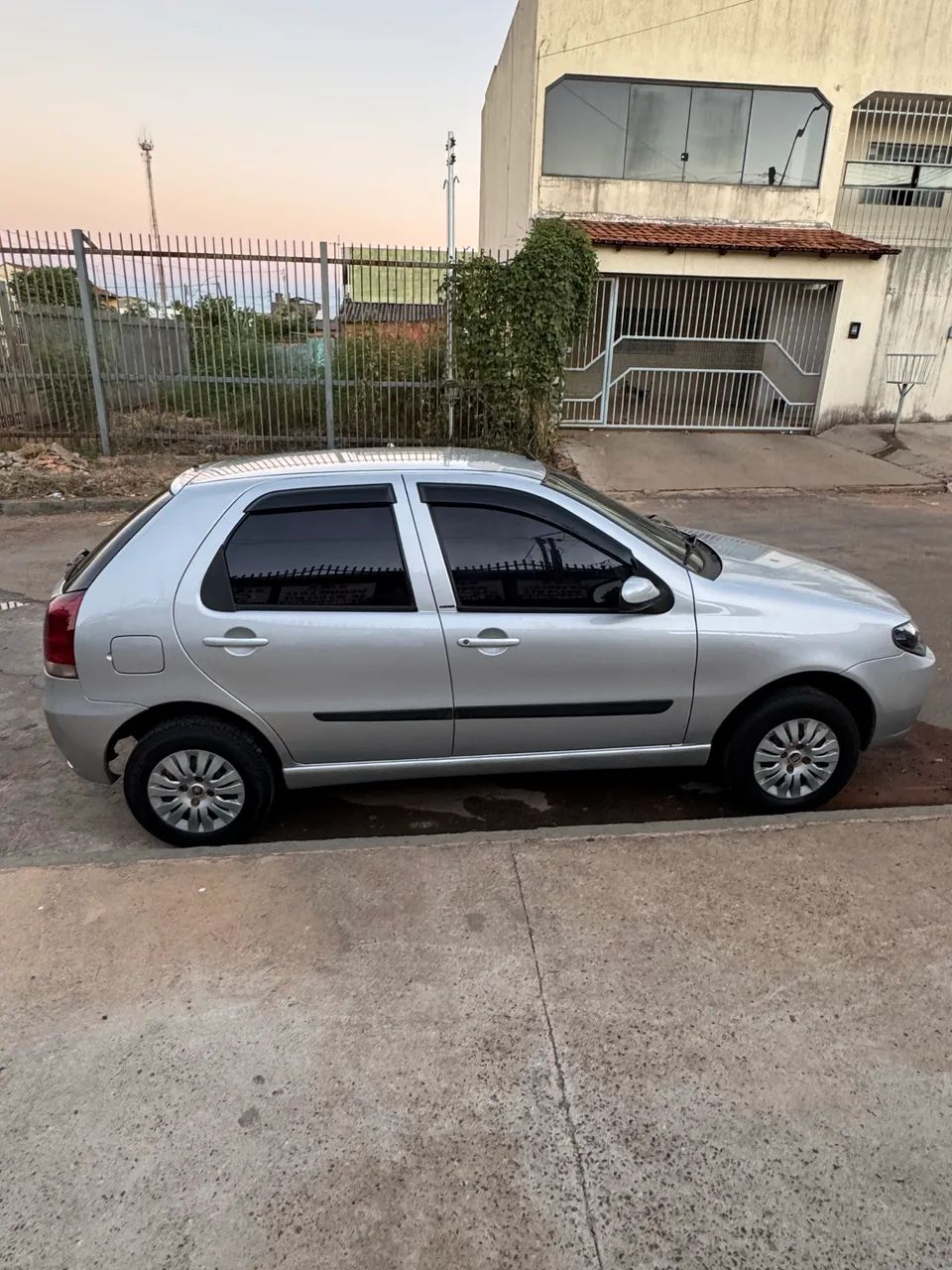 Fiat Palio Palio 1.0 ECONOMY Fire Flex 8V 4p 2011