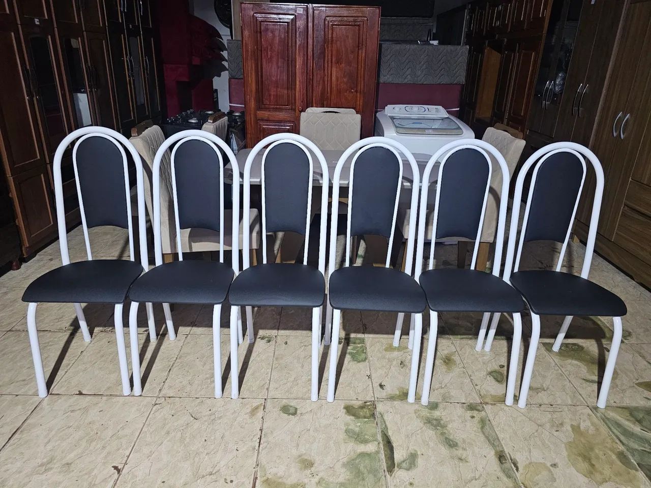 Mesa de mármore usada foi pintada  - Foto 2