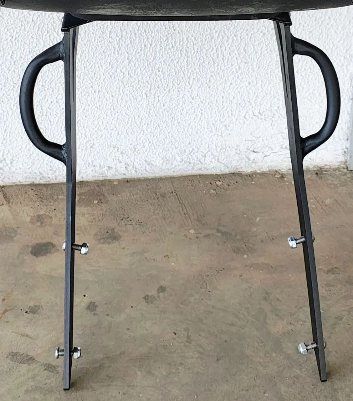 Suporte baú Kawasaki - Peças para motos - Nova Granada, Belo
