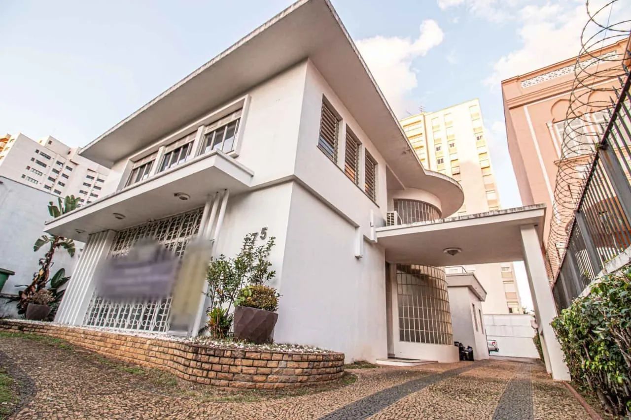 Casa comercial na Rua Bom Pastor, 775  850 m²