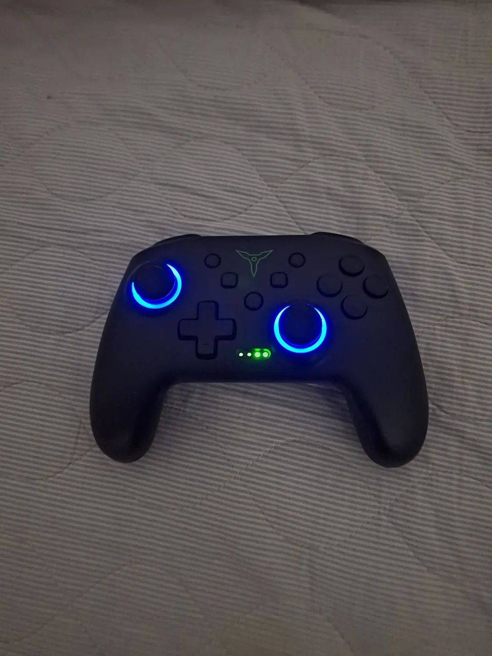 Controle Gamepad Sem Fio Com Led compatível com Pc, Nintendo Switch e Celular