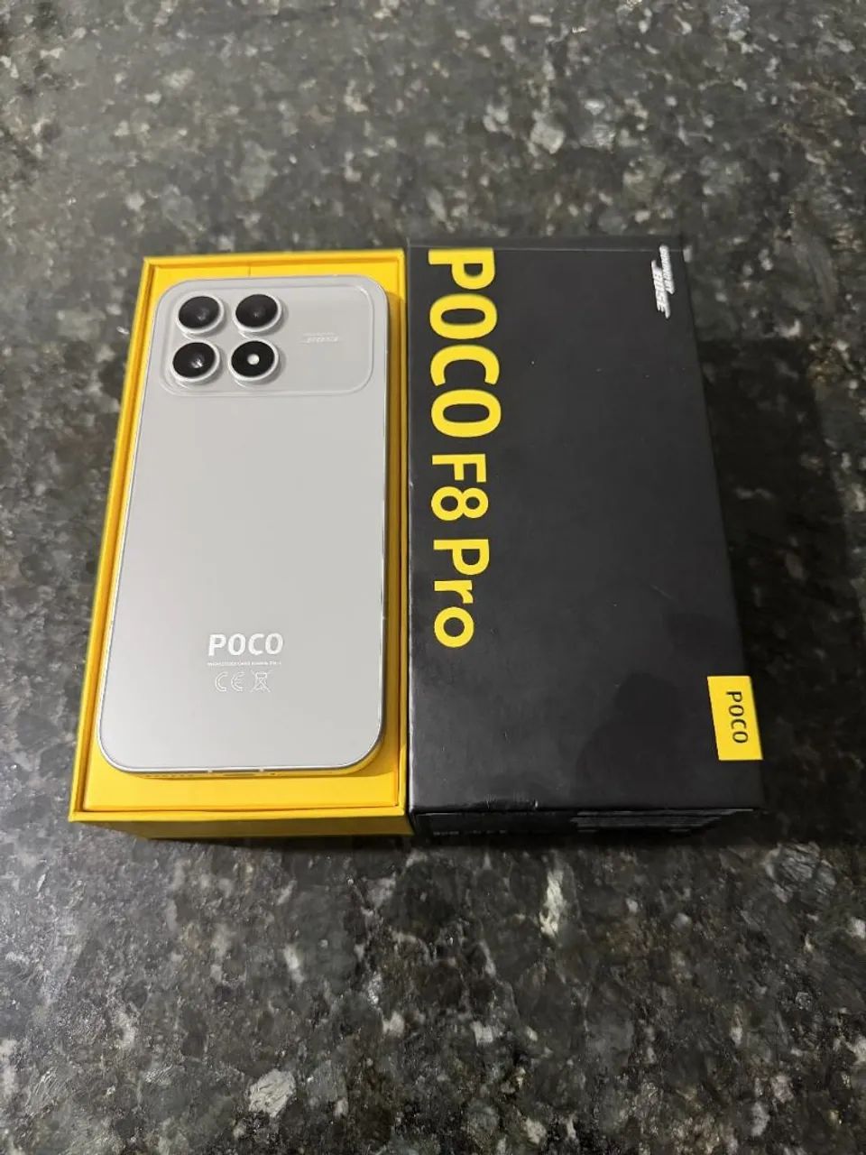Poco F 8 pro 512 gb 12 de ram 