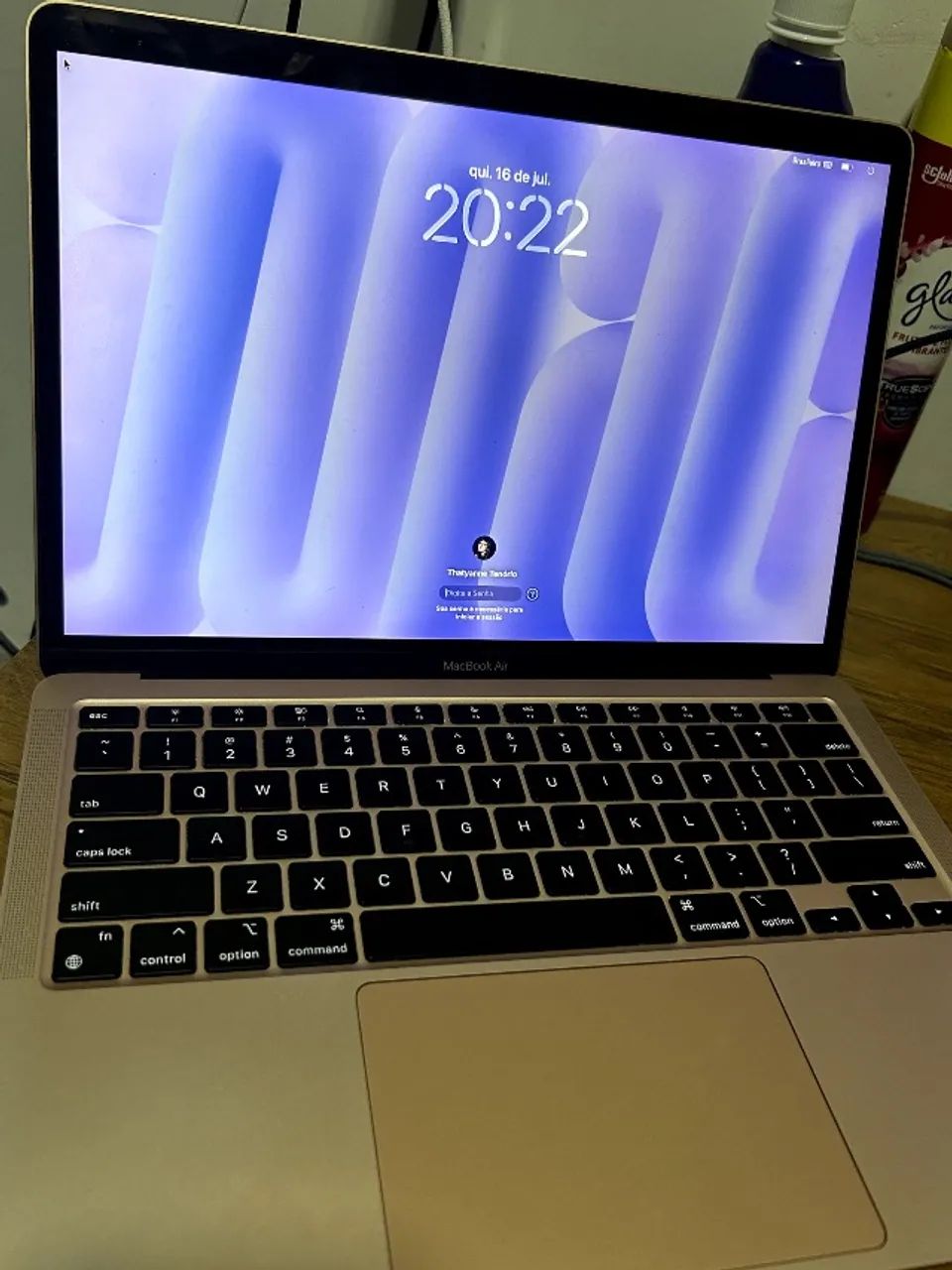 MacBook Air M1 2020 | 8GB RAM | 256GB SSD | Excelente