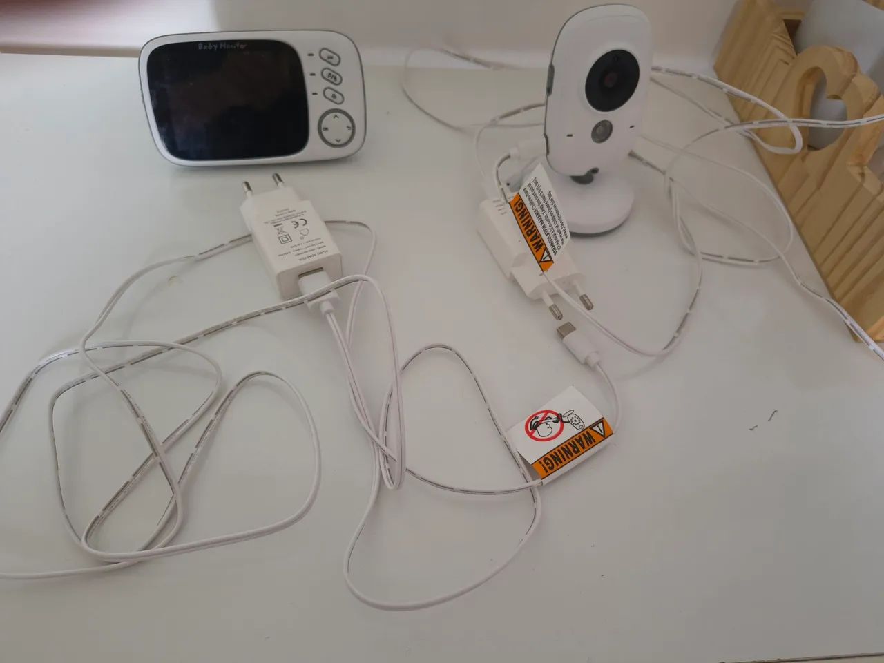 Babá eletrônica VB603 com monitor visão noturna, câmera  com áudio e sensor de temp - Foto 3